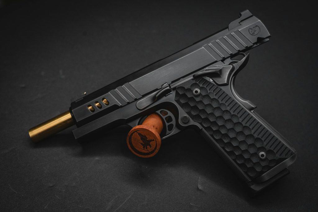 O Fascínio das Pistolas Elétricas no Airsoft: Tudo o que Você Precisa Saber